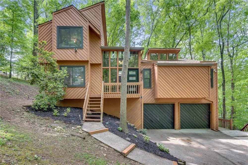 1820 Cedar Cliff Drive SE Smyrna, GA 30080