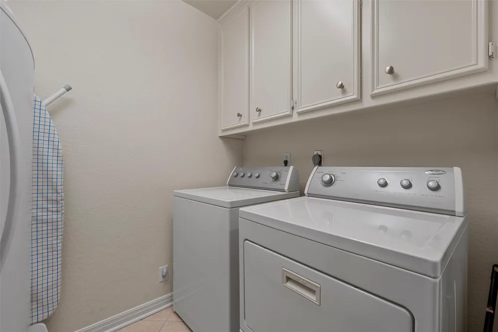 99 Sugar Creek Place Woodway, TX 76712