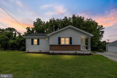17 VARMAR DRIVE