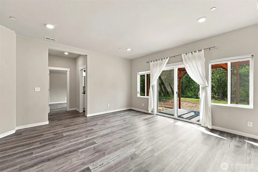 7701 208th Avenue E Bonney Lake, WA 98391