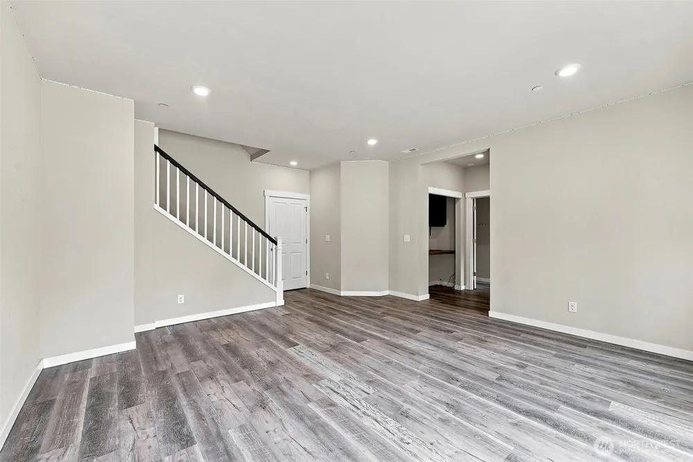 7701 208th Avenue E Bonney Lake, WA 98391