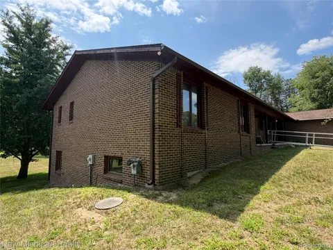 2360 LERWICK LANE
