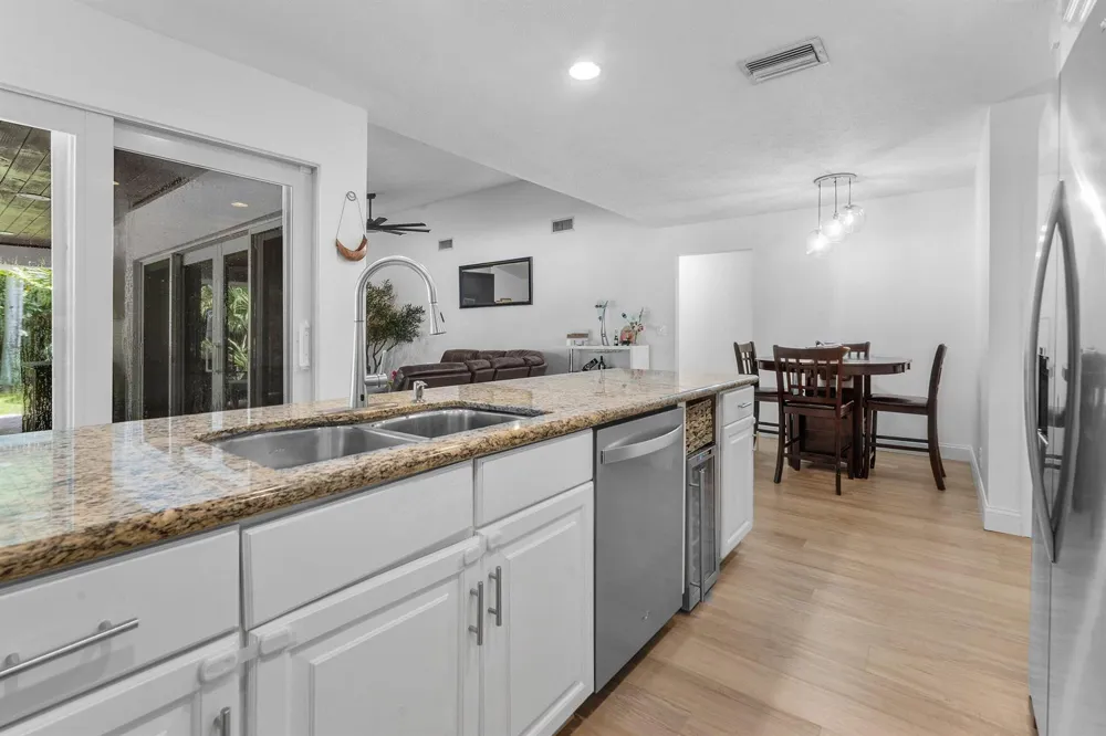 18329 LOXAHATCHEE RIVER ROAD Jupiter, FL 33458