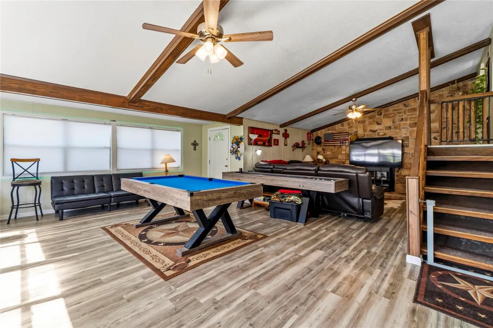 146 Creekside Drive Onalaska, TX 77360