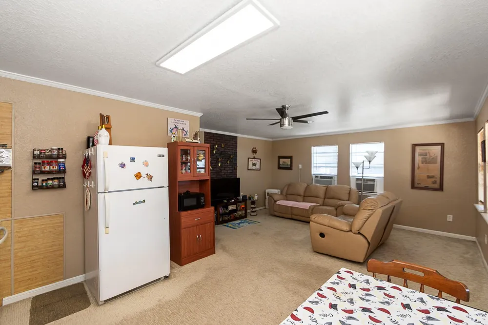 1546 Upton Lane Brazoria, TX 77422