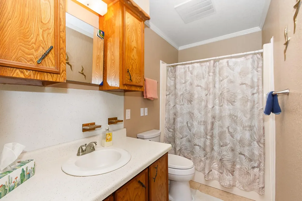 1546 Upton Lane Brazoria, TX 77422