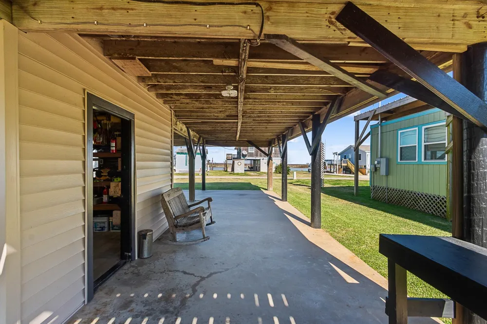 1546 Upton Lane Brazoria, TX 77422