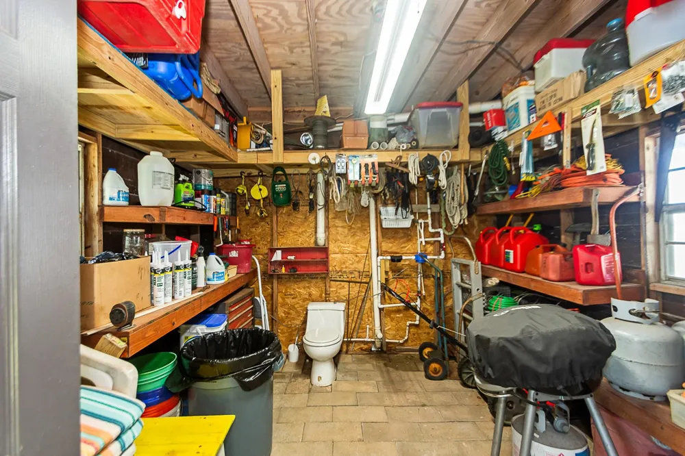 1546 Upton Lane Brazoria, TX 77422