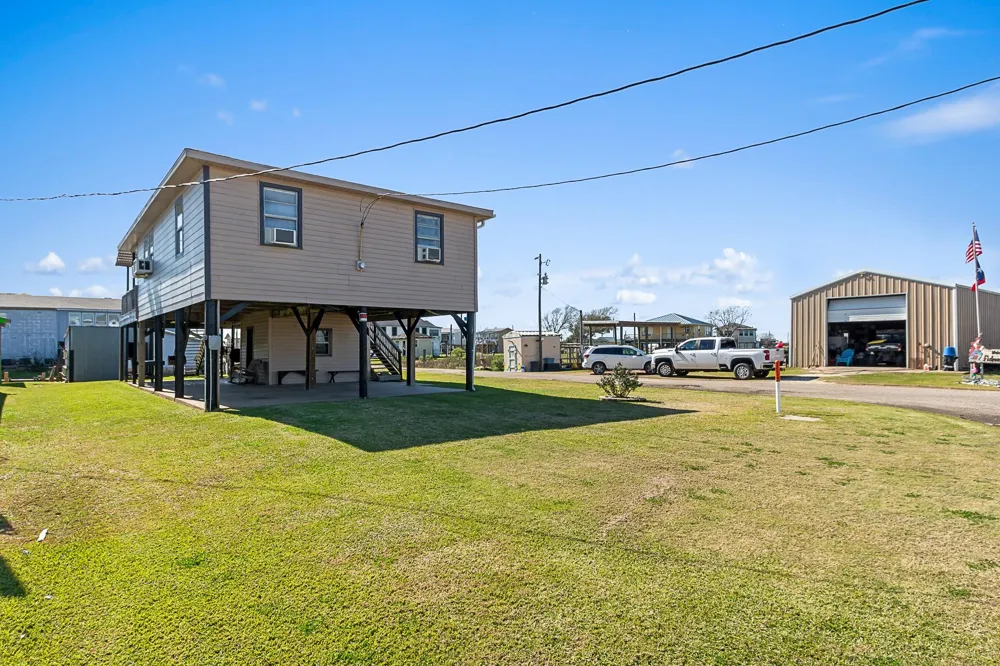 1546 Upton Lane Brazoria, TX 77422
