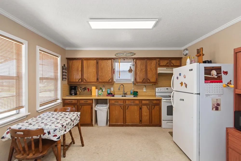 1546 Upton Lane Brazoria, TX 77422