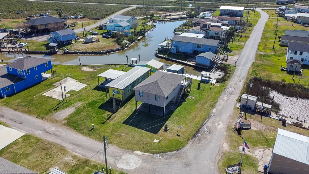 1546 Upton Lane Brazoria, TX 77422