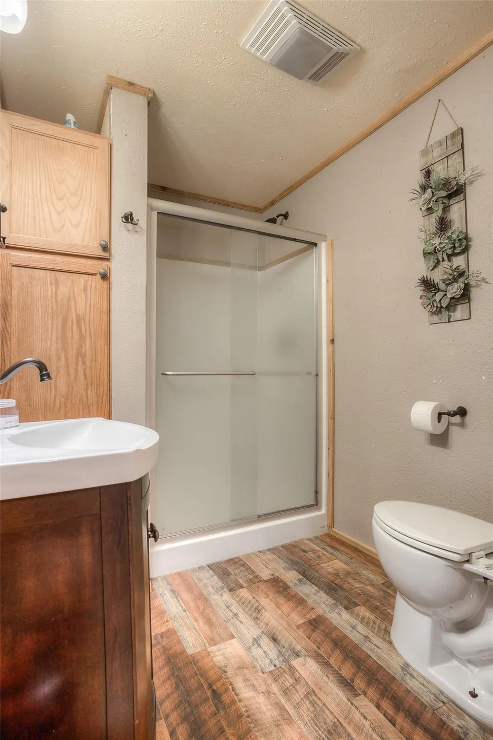 250 Red Bird Lane Trinity, TX 75862