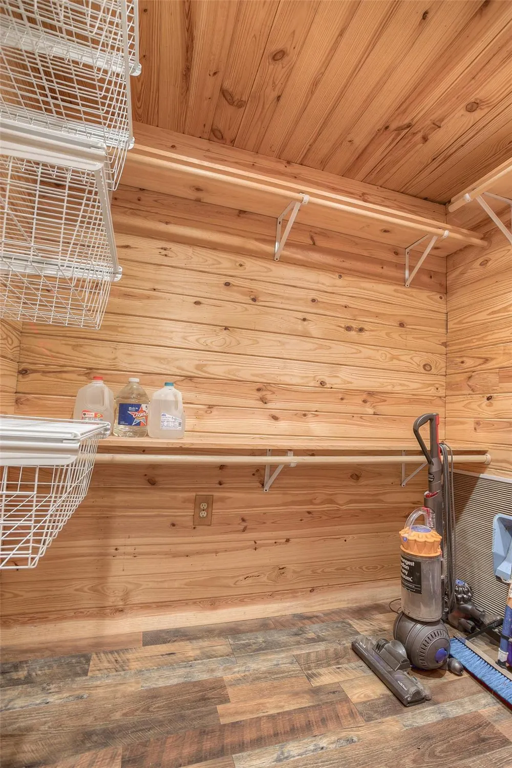 250 Red Bird Lane Trinity, TX 75862