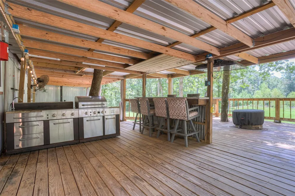 250 Red Bird Lane Trinity, TX 75862