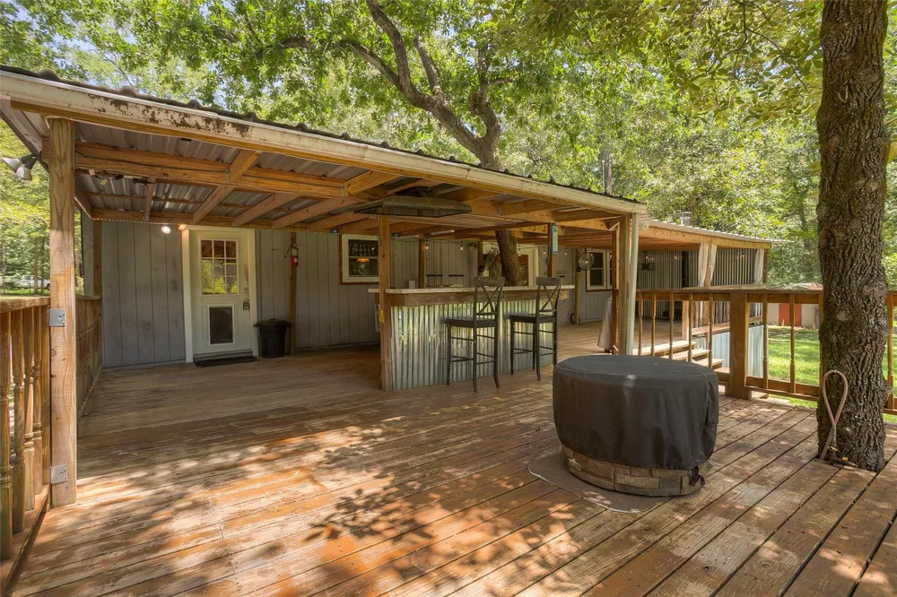 250 Red Bird Lane Trinity, TX 75862