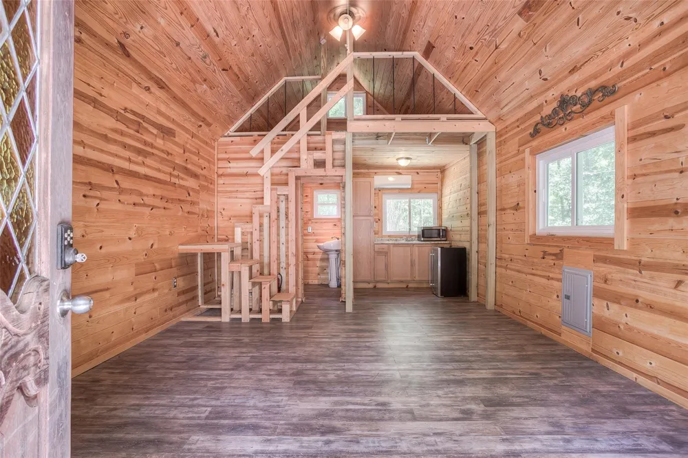250 Red Bird Lane Trinity, TX 75862
