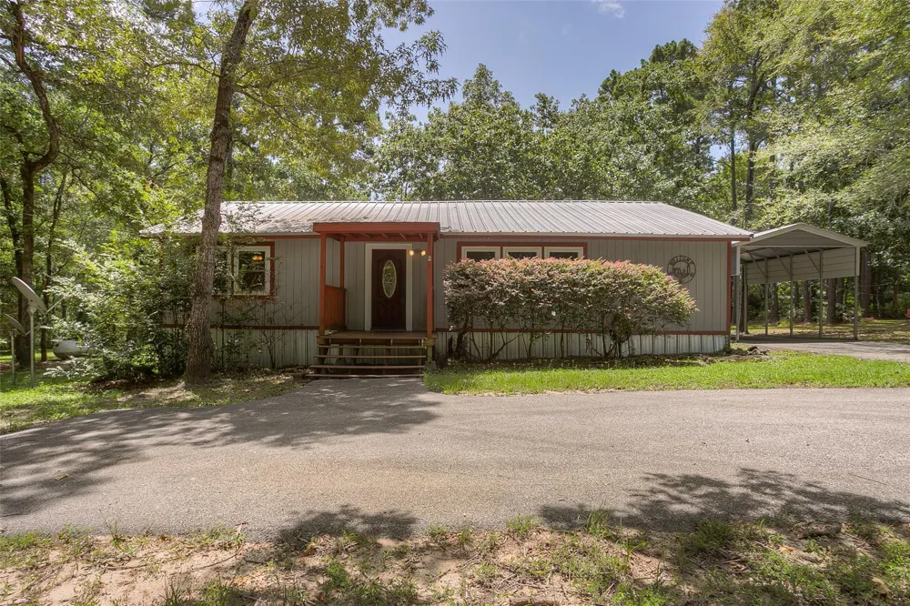 250 Red Bird Lane Trinity, TX 75862