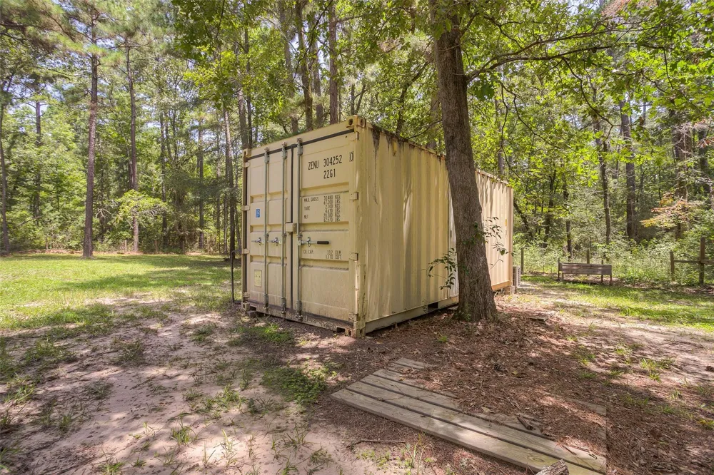 250 Red Bird Lane Trinity, TX 75862