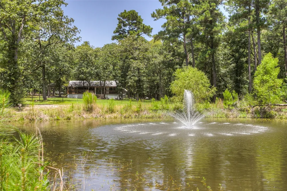 250 Red Bird Lane Trinity, TX 75862