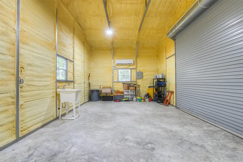 250 Red Bird Lane Trinity, TX 75862