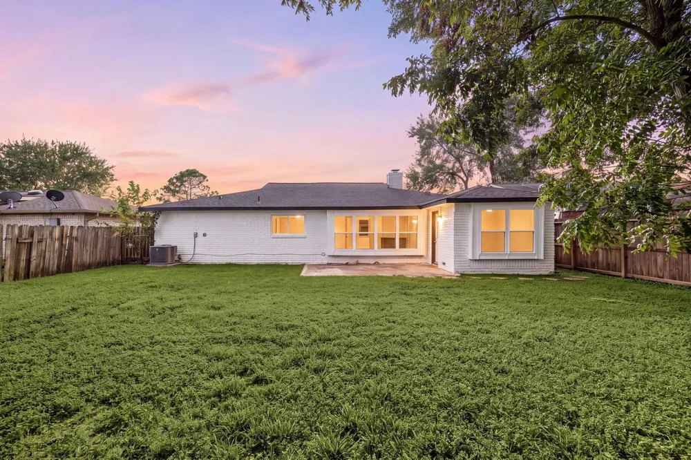 6235 Weststar Lane Houston, TX 77072