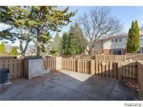 5117 Buckingham Drive Troy, MI 48098