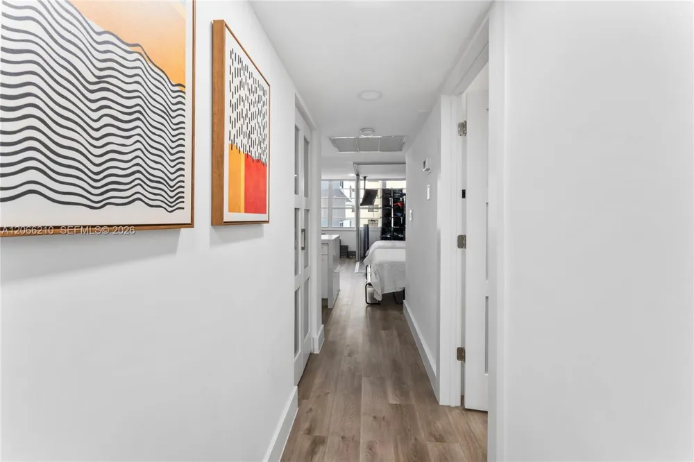 100 Lincoln Rd #301 Miami Beach, FL 33139