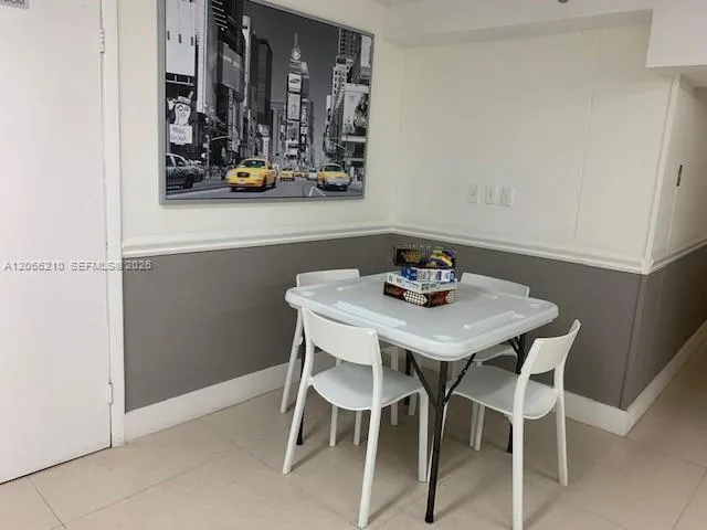100 Lincoln Rd #301 Miami Beach, FL 33139