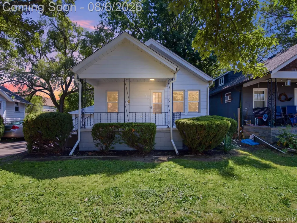 1063 Mayflower Avenue Lincoln Park City, MI 48146