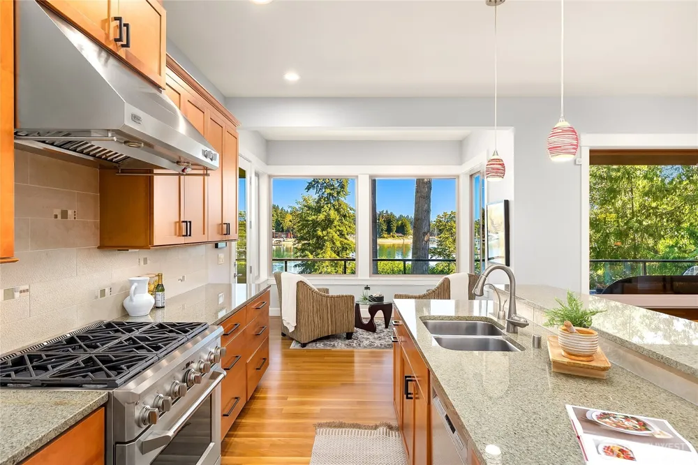 8300 NE Hidden Cove Road Bainbridge Island, WA 98110