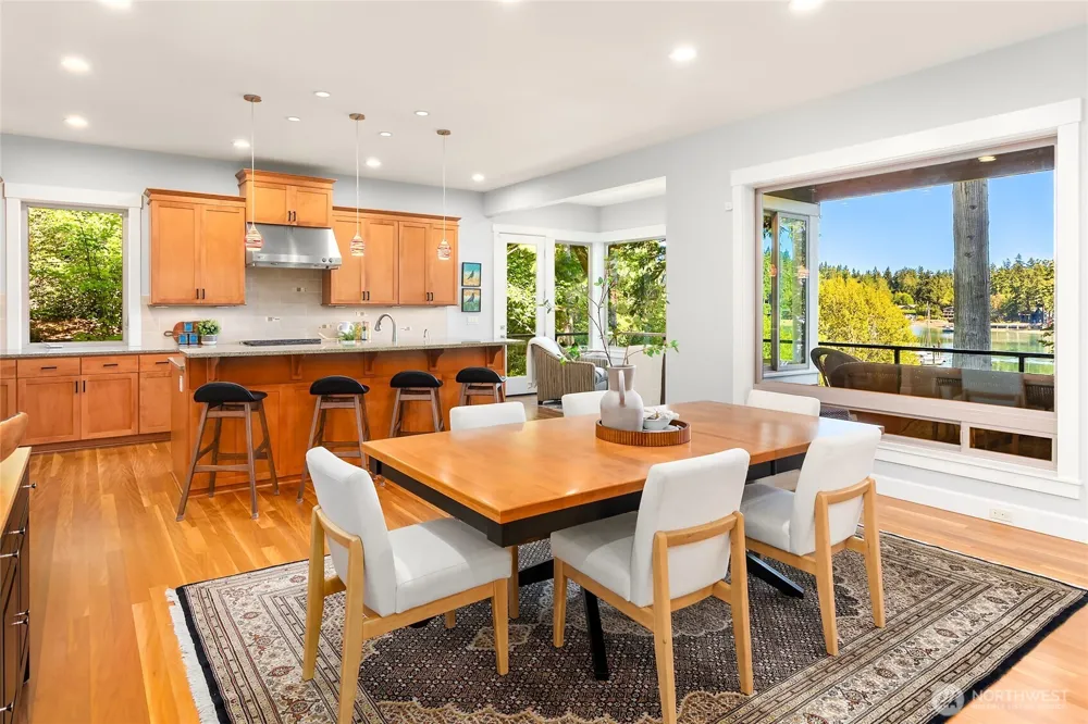 8300 NE Hidden Cove Road Bainbridge Island, WA 98110