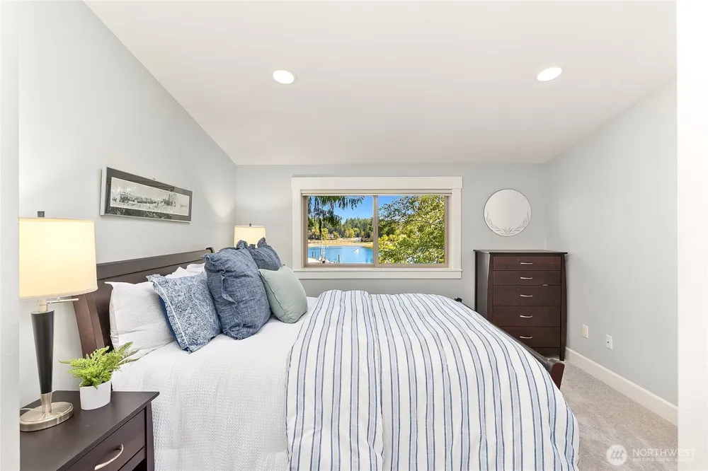 8300 NE Hidden Cove Road Bainbridge Island, WA 98110