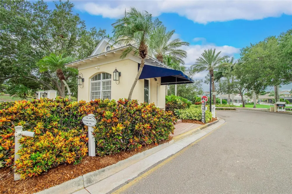 5246 BRIGHTON SHORE DRIVE Apollo Beach, FL 33572