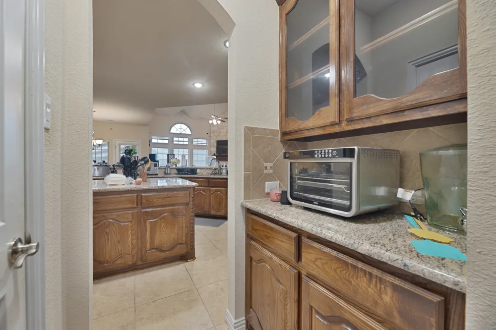 129 Quail Run Road Red Oak, TX 75154
