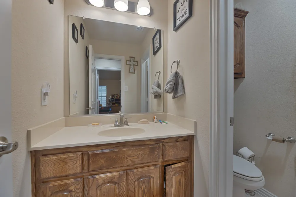 129 Quail Run Road Red Oak, TX 75154