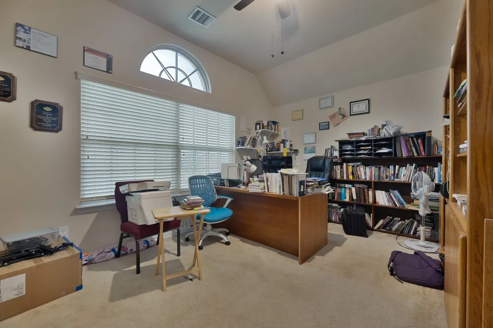 129 Quail Run Road Red Oak, TX 75154