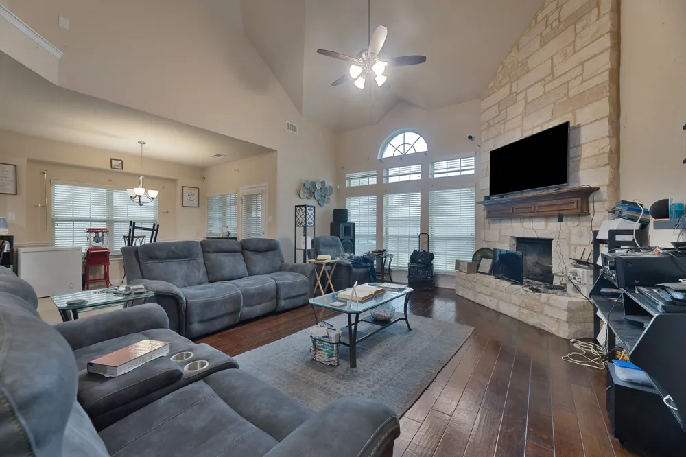 129 Quail Run Road Red Oak, TX 75154