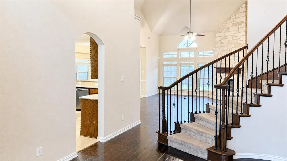 129 Quail Run Road Red Oak, TX 75154
