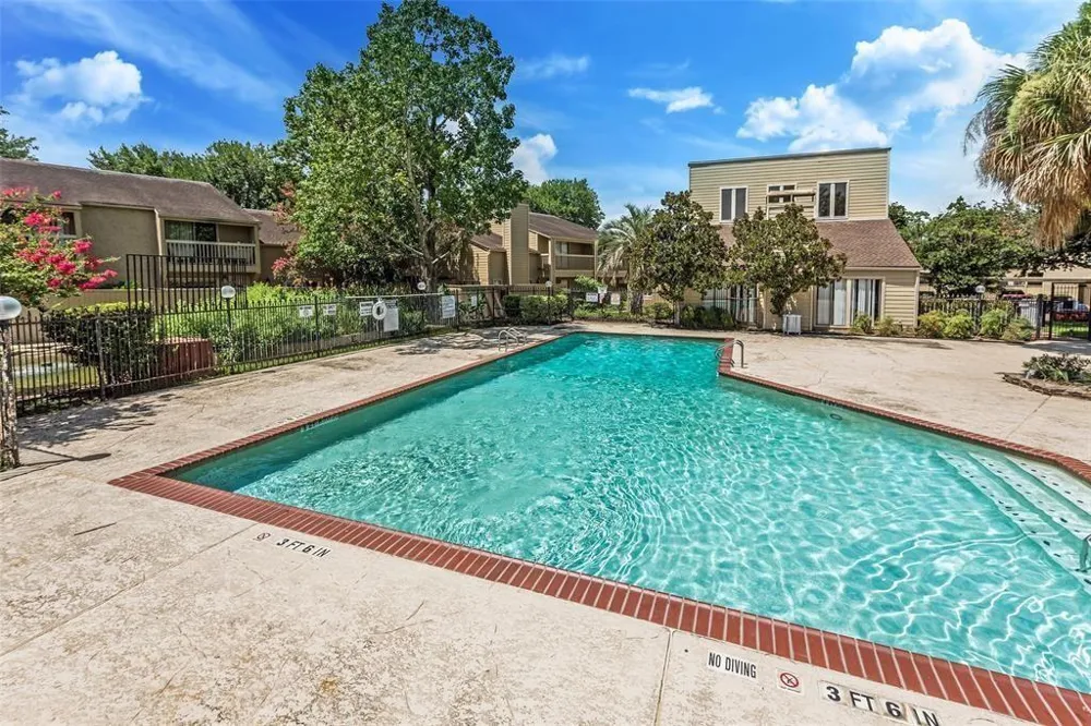 9321 Pagewood Lane Houston, TX 77063