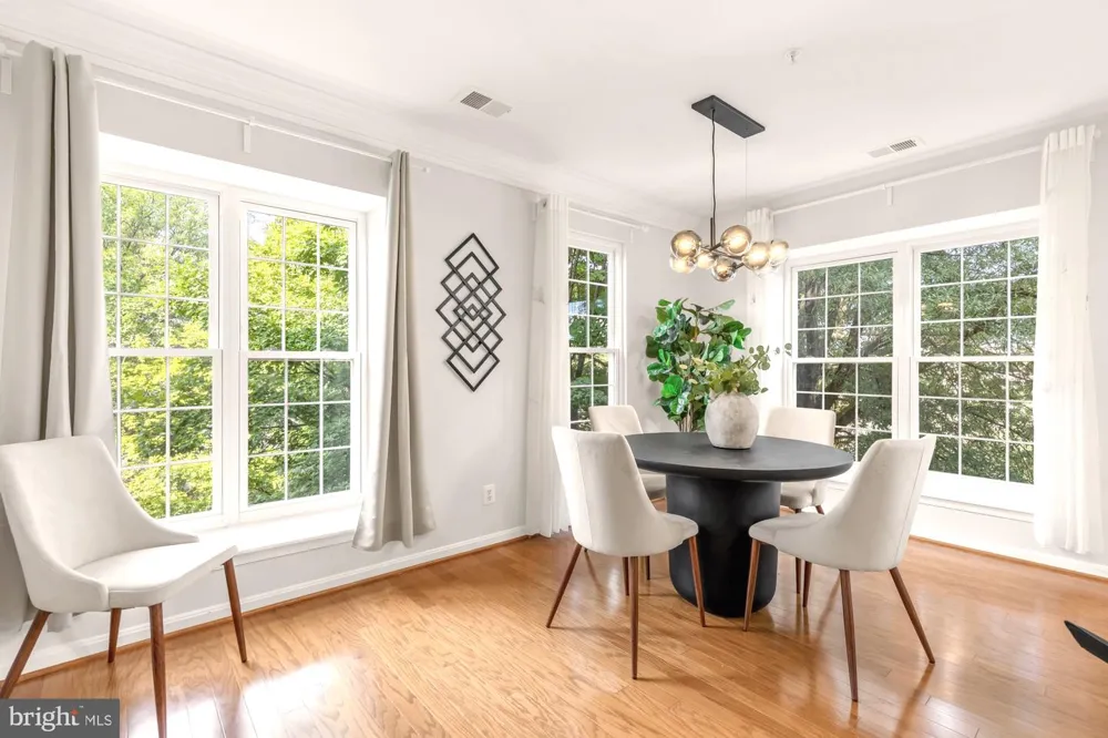 7078 FALLS REACH DRIVE #303 Falls Church, VA 22043