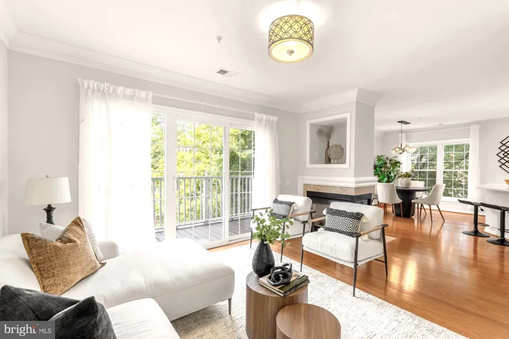 7078 FALLS REACH DRIVE #303 Falls Church, VA 22043