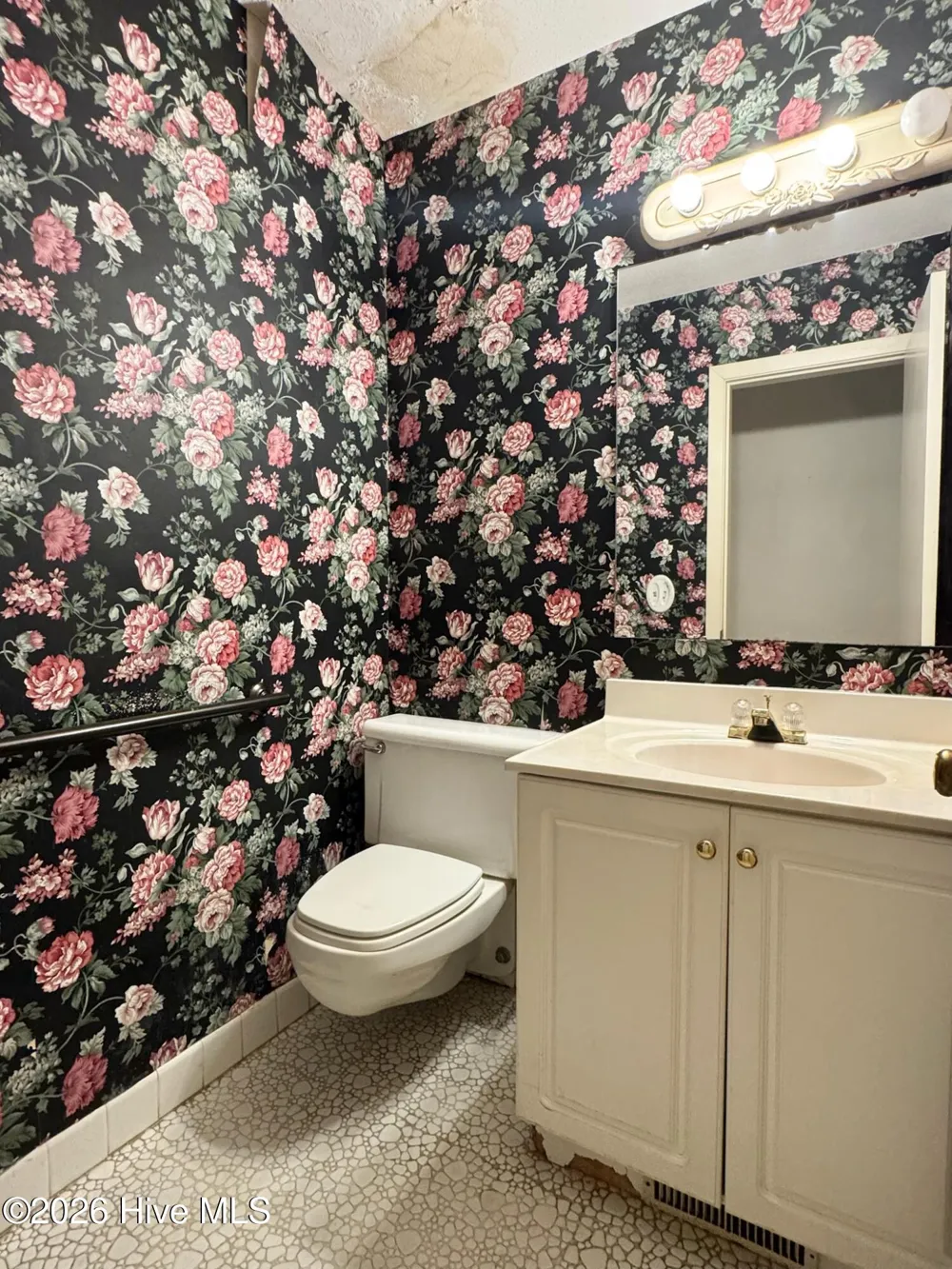 2206 Second Avenue Elizabethtown, NC 28337