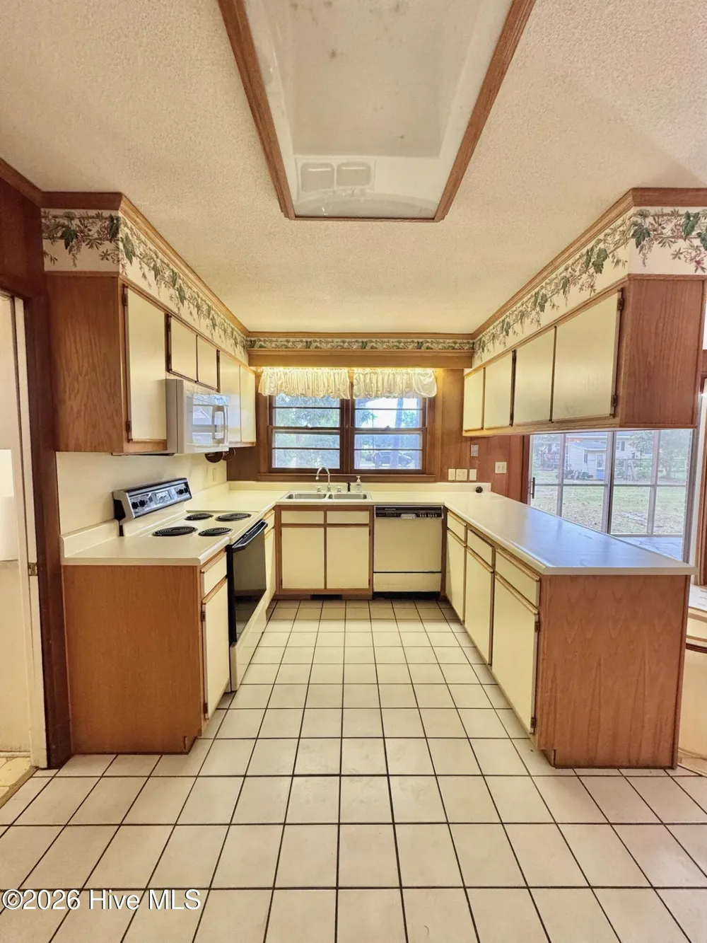 2206 Second Avenue Elizabethtown, NC 28337