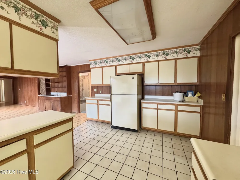 2206 Second Avenue Elizabethtown, NC 28337
