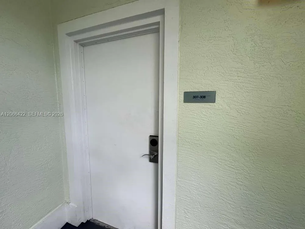 5300 NW 87th Ave #307 Doral, FL 33178