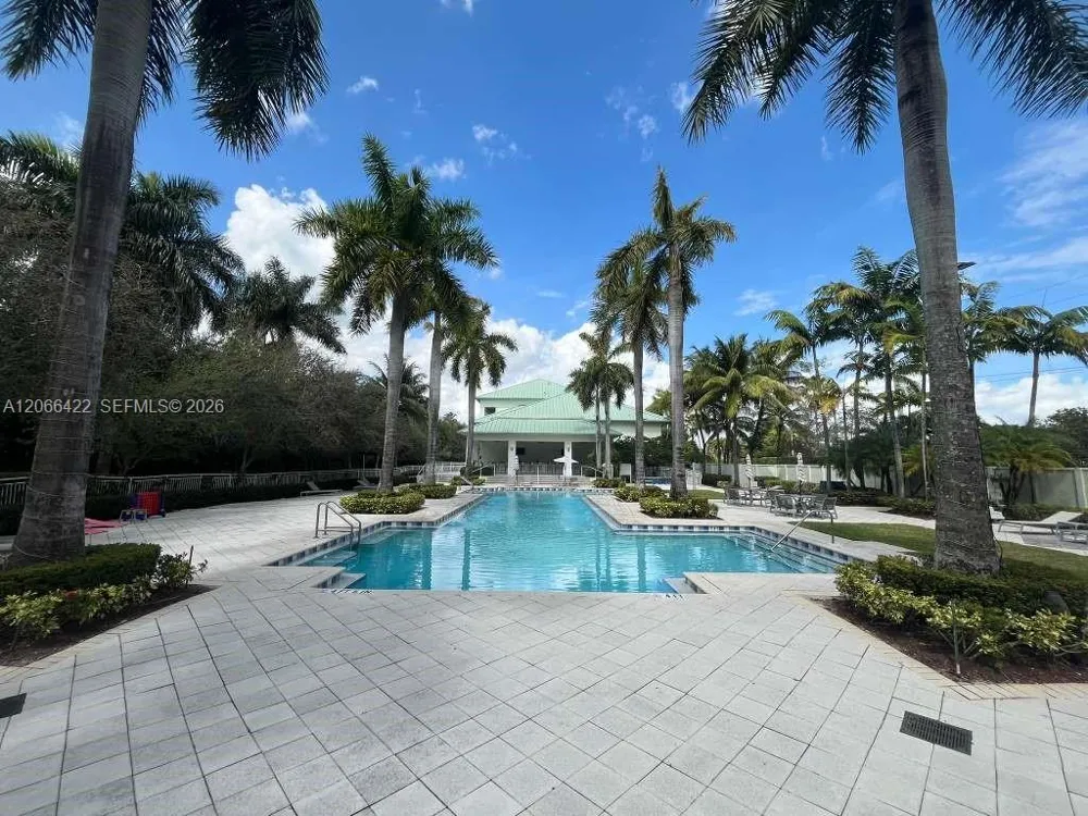 5300 NW 87th Ave #307 Doral, FL 33178