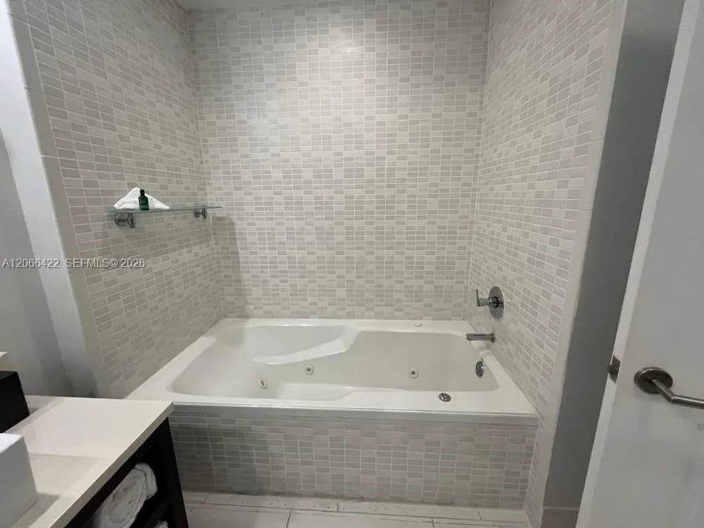 5300 NW 87th Ave #307 Doral, FL 33178