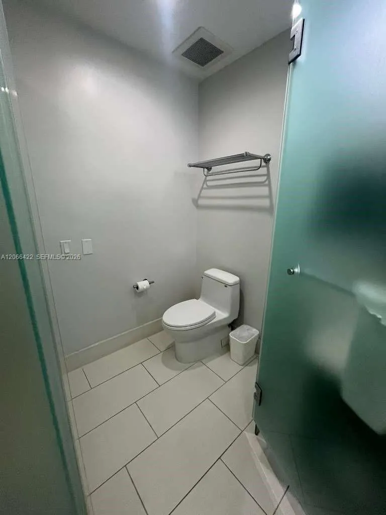 5300 NW 87th Ave #307 Doral, FL 33178