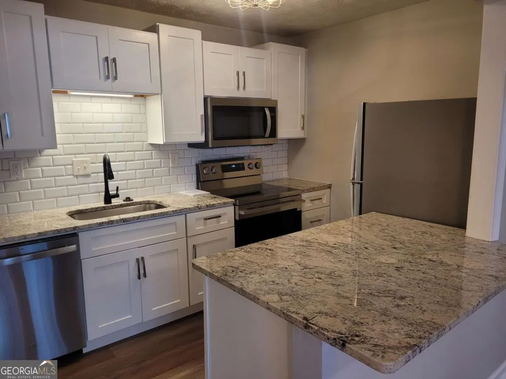 3923 Woodridge WAY Tucker, GA 30084