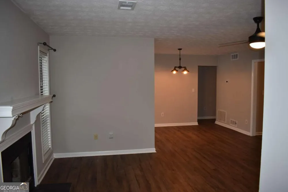 3923 Woodridge WAY Tucker, GA 30084